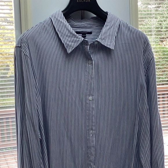 Tahari New Long Sleeved Shirt - Picture 1 of 3